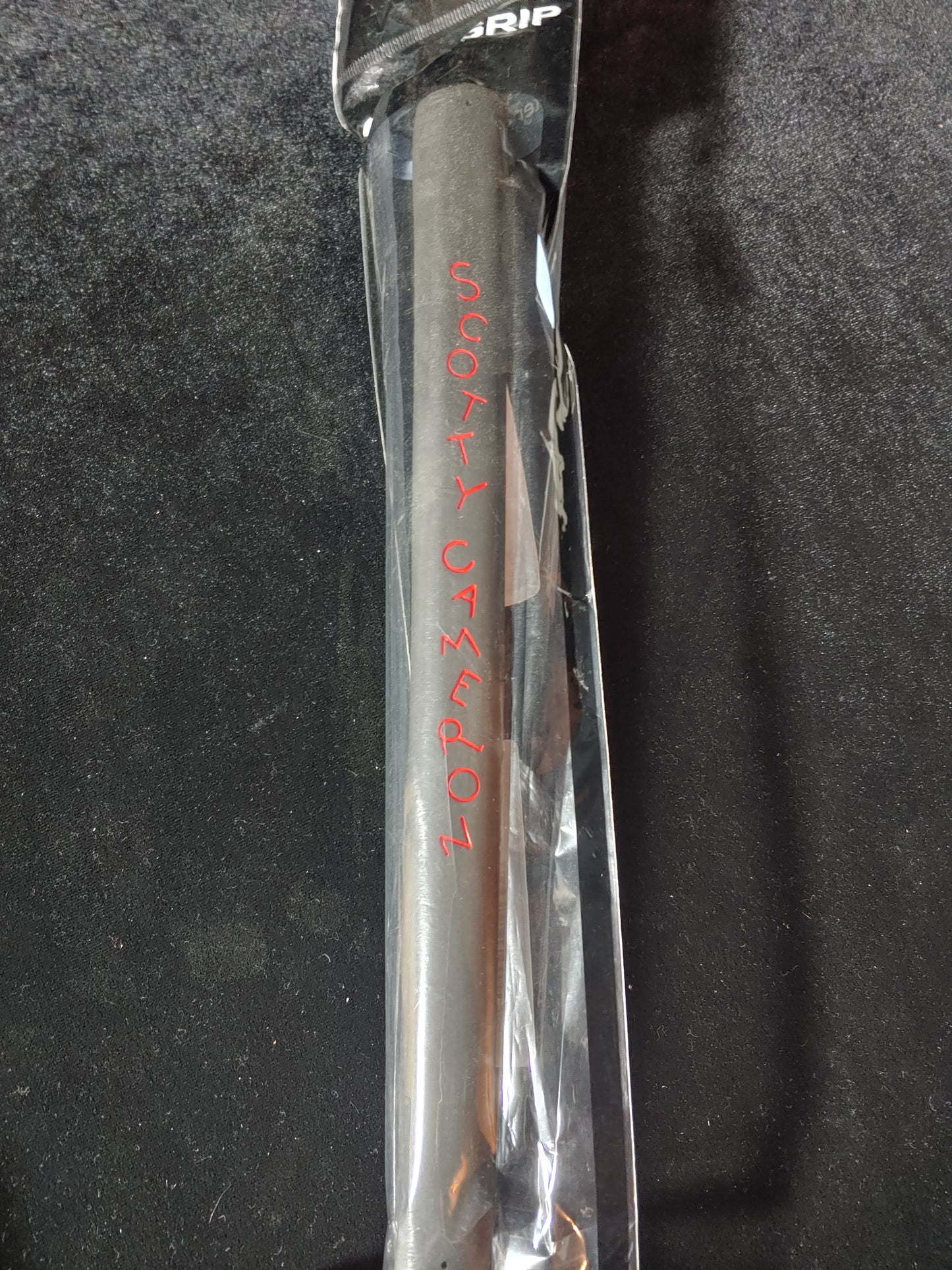 NEW! Scotty Cameron Red Dancing Letters Midsize 11" Golf Putter Grip Black Great Feel!
