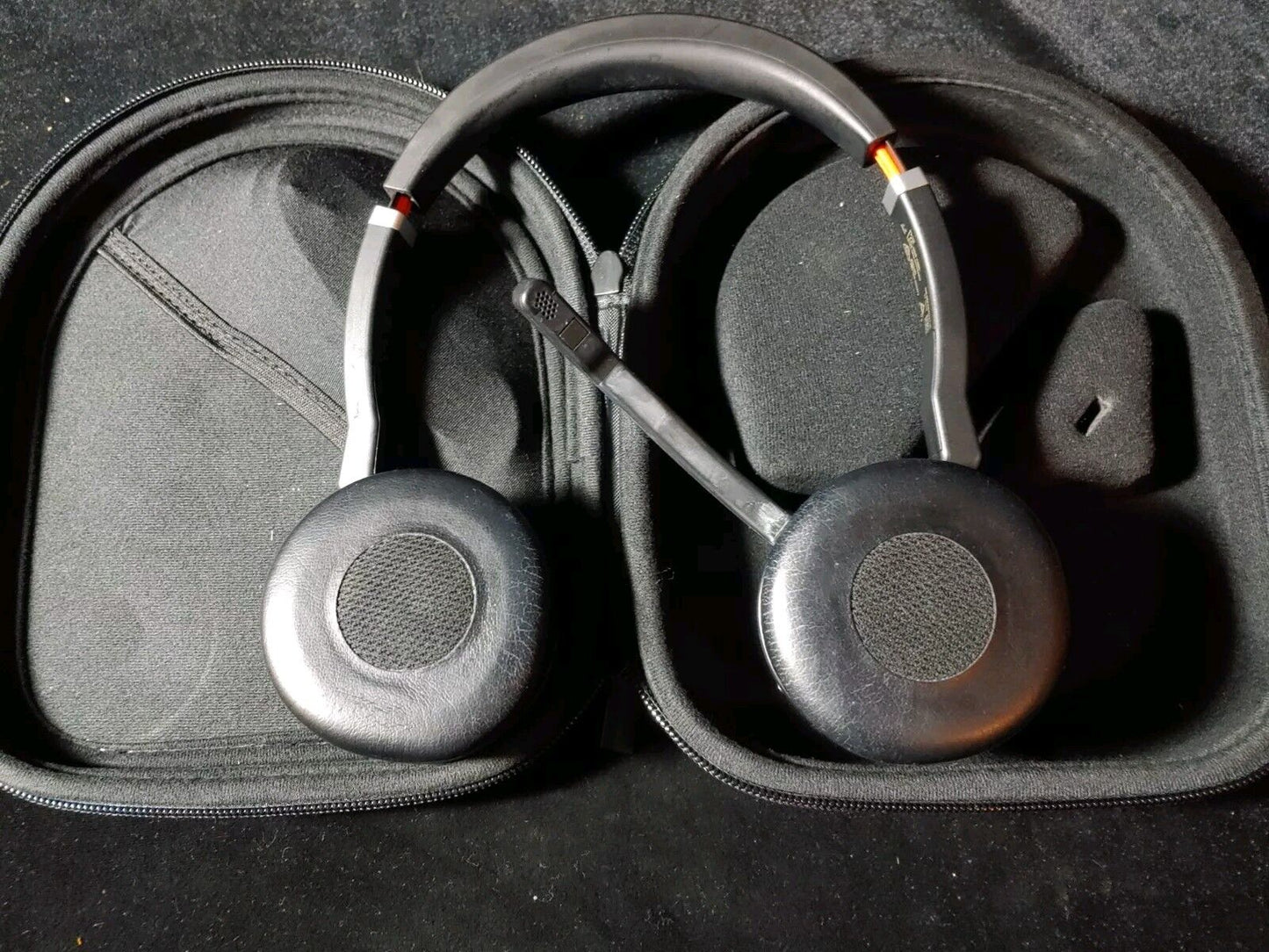 Jabra Evolve 75 Wireless Bluetooth Headset HSC040W with USB Cable