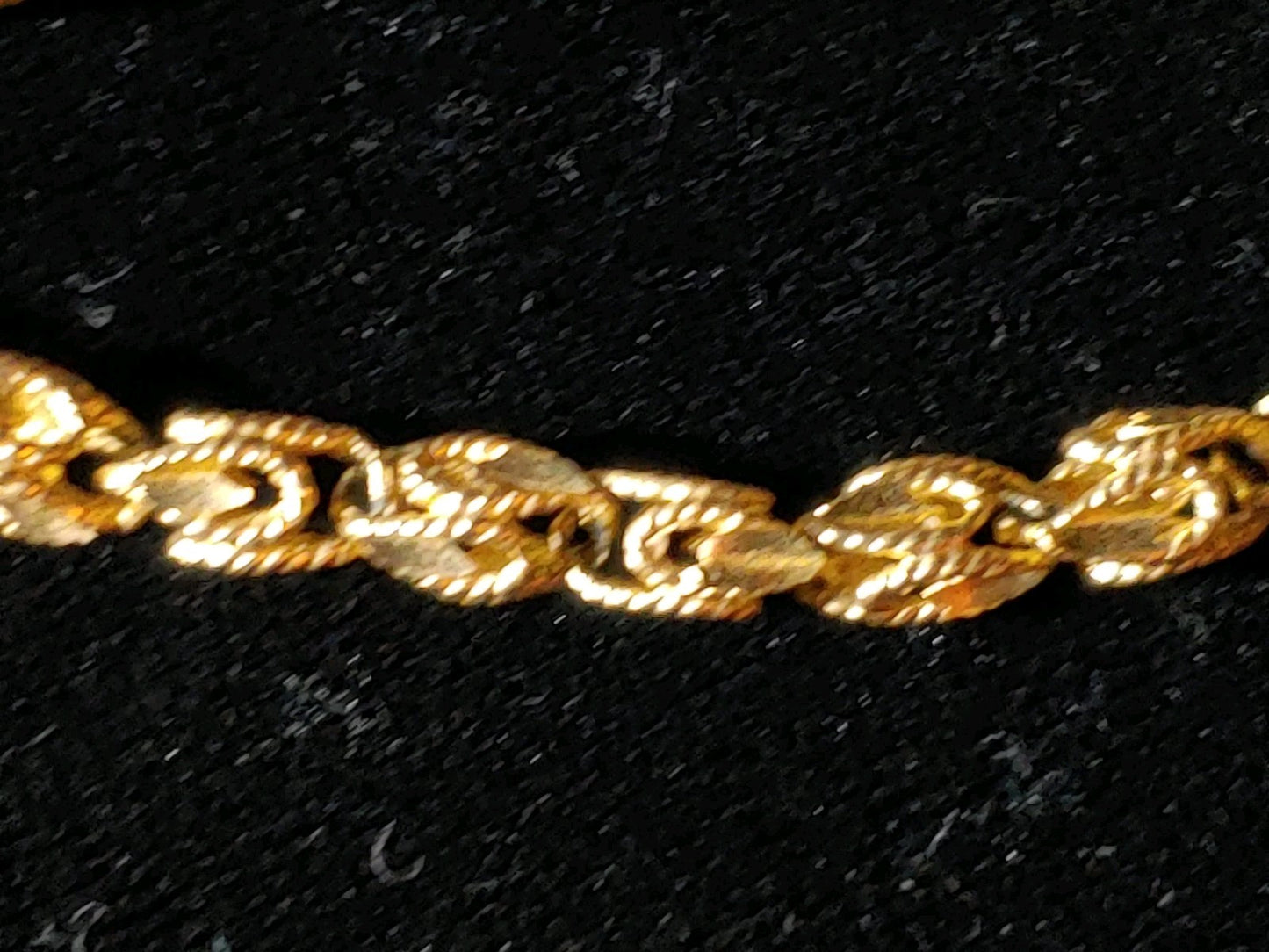 14k Gold Bracelet 7” Long Rare Style 6.8 Gram FREE SHIP