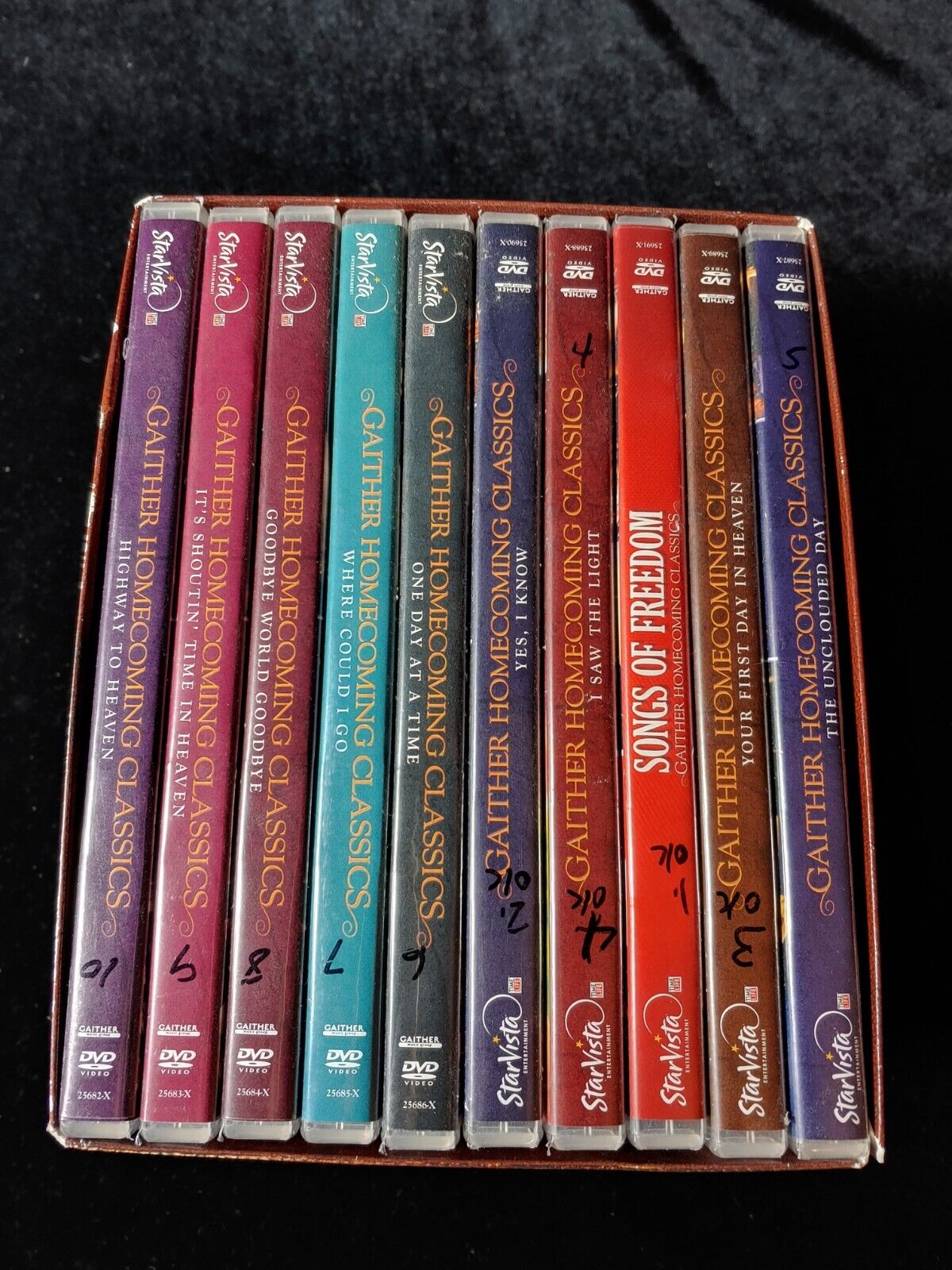 Gaither Homecoming DVD Classics Boxed Set Of 10 Discs Great Condition!