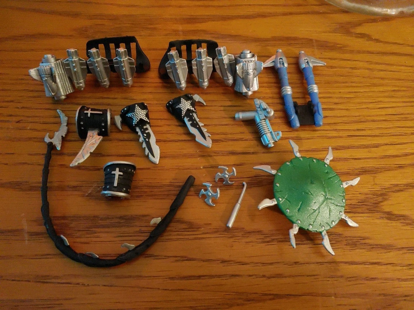 Kiss Mcfarlane 1997 Accessories Lot Armor, Weapons etc.