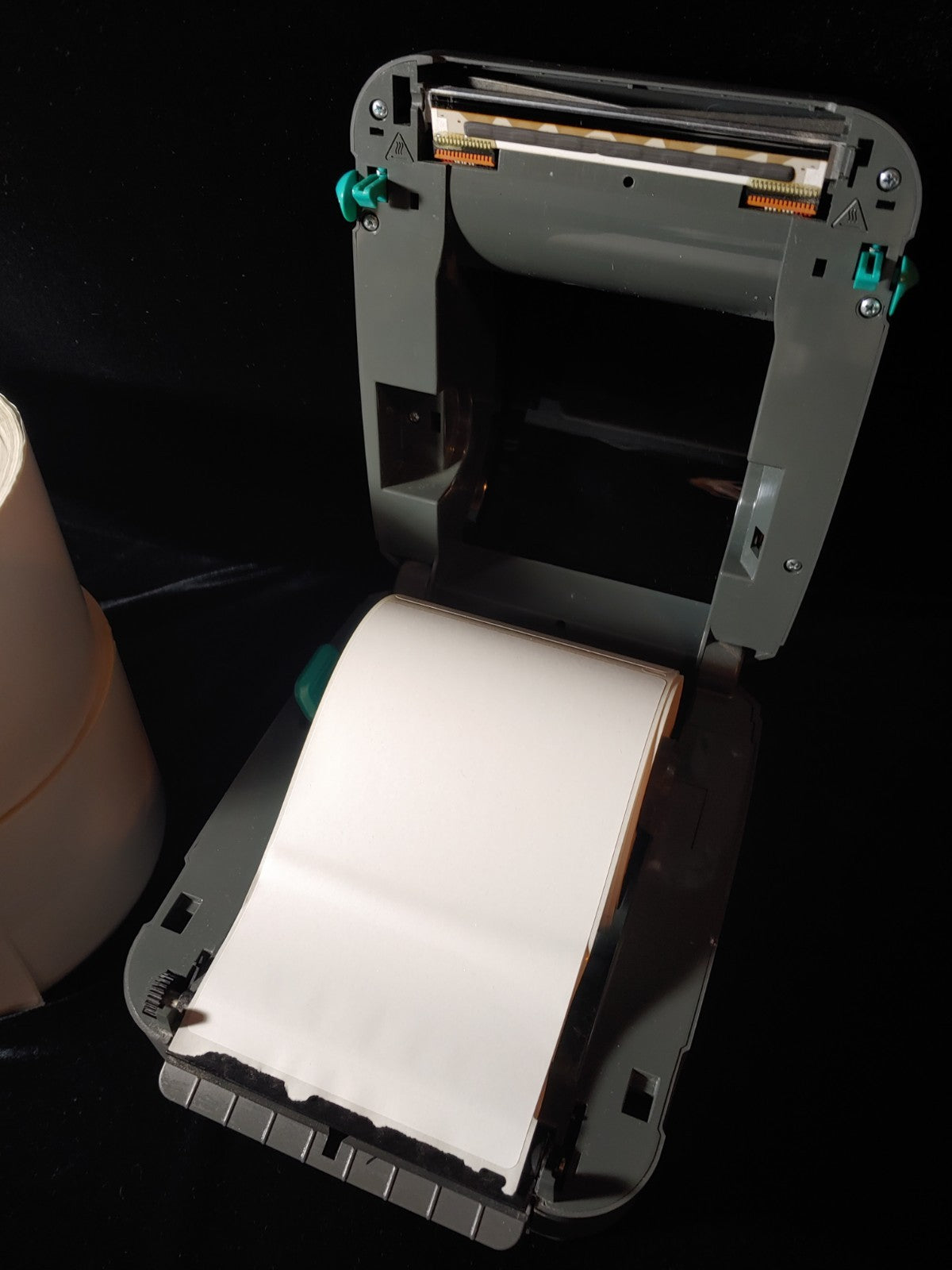 Zebra ZP450 Thermal Label Printer 4" Wide Label Printer USB + 2 Rolls Labels