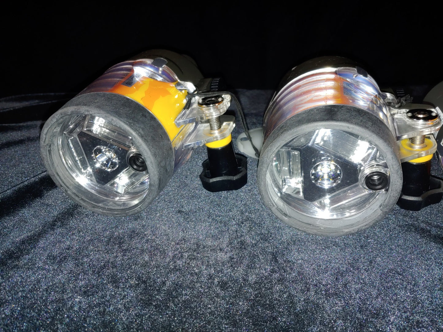 REDUCED! 4 SEA & SEA YS-110 Underwater Strobe Lights Photography Very Little Use