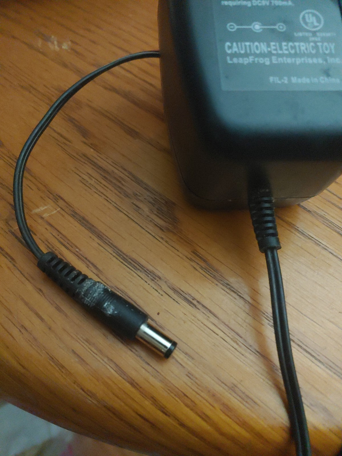 Leapster Toy Transformer Direct Wall Plug genuine AC adapter original 690-10590