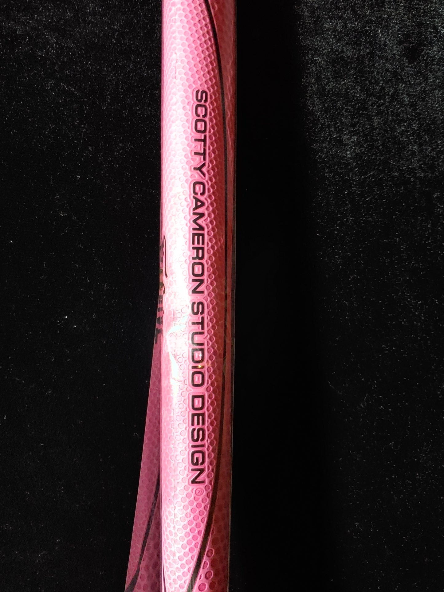 NEW! Scotty Cameron  Studio Design Midsize 11" Golf Putter Grip Pink/Black Great Feel!