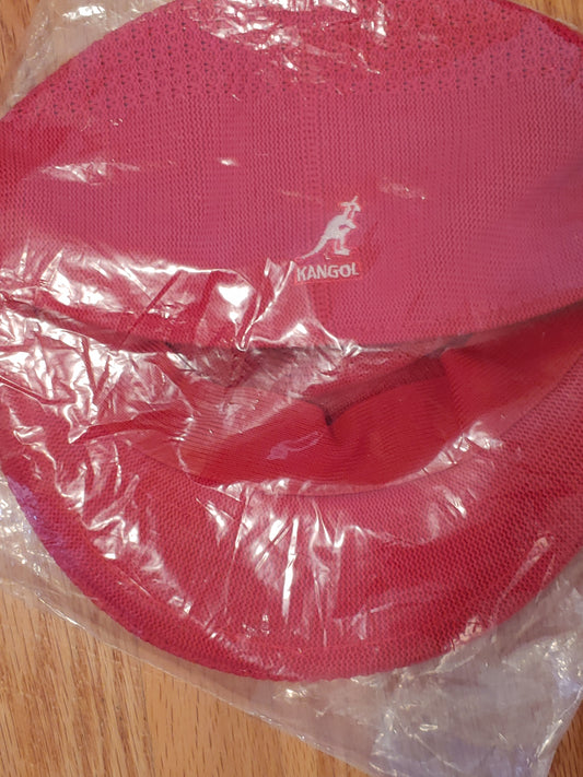 New Sealed Kangol Woolen Beret Hat Warm Casual Men Women Red