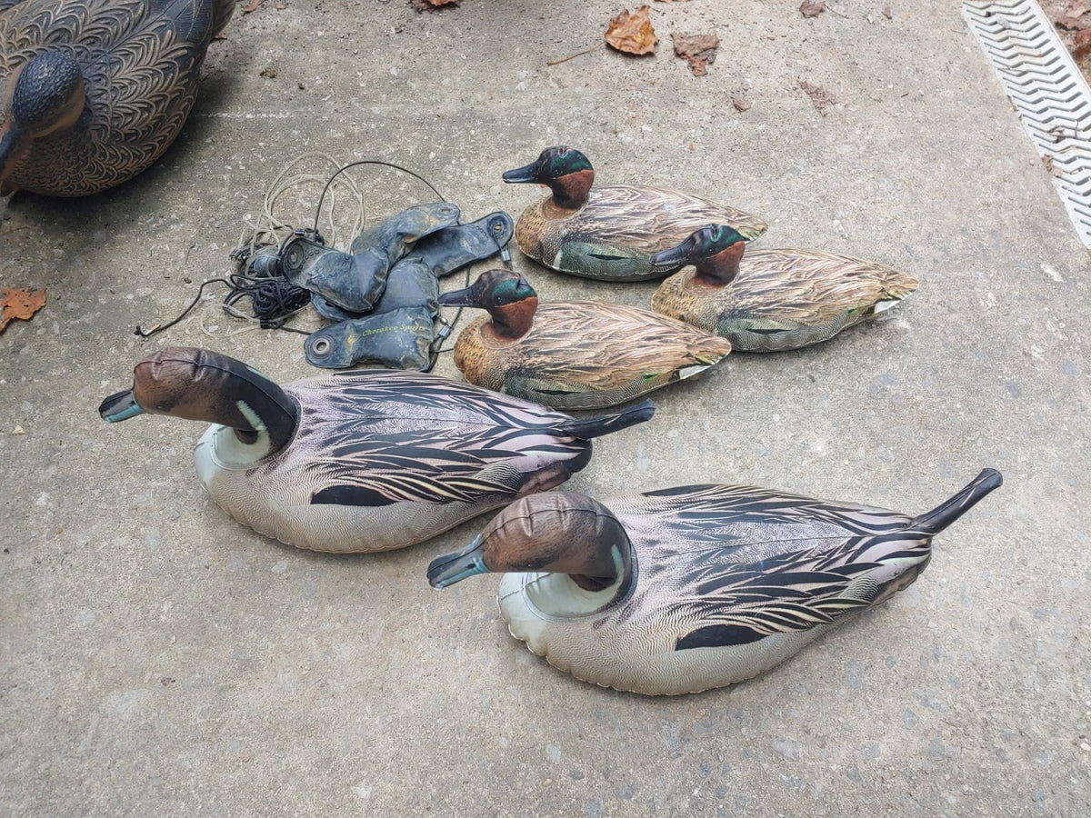 Cherokee Sports 5 Featherlite Inflatable Duck Decoys Mallard w/Weights Rope