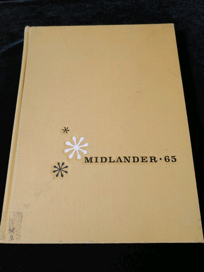Vintage 1965 MTSU Midlander Annual Yearbook Clean