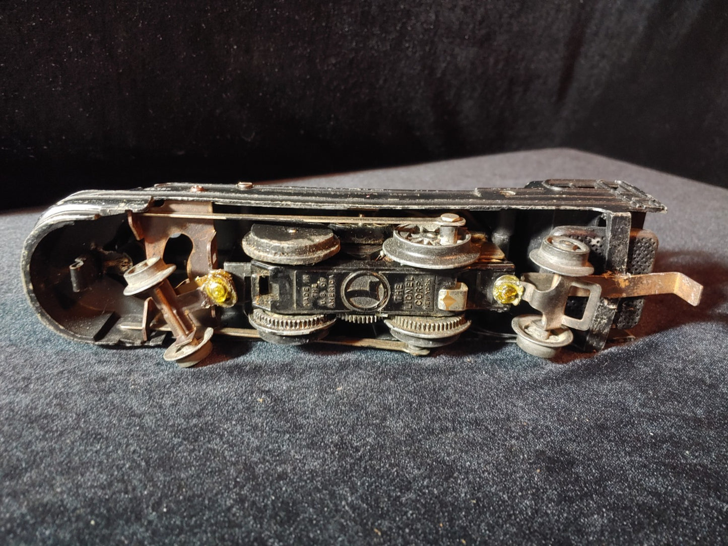 Vintage Lionel model train, 1940's locomotive 1688