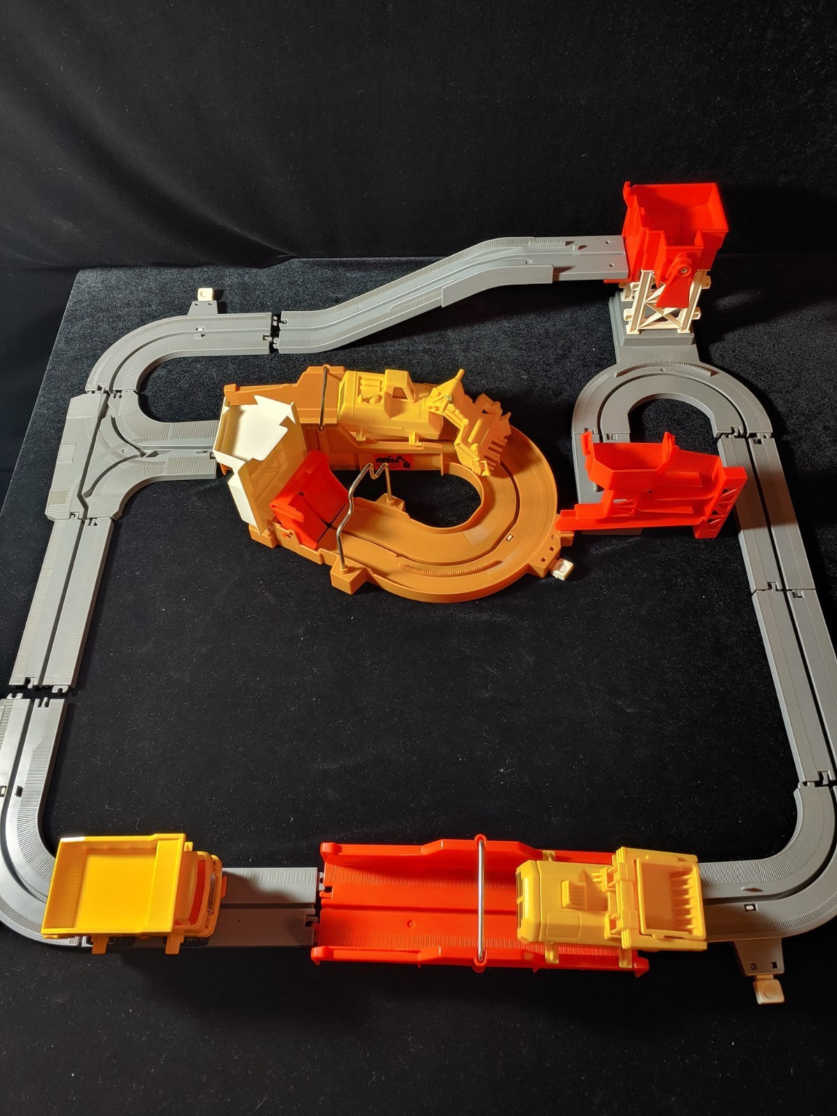 Vintage 1977 Tomy Big Loader Complete Construction Toy W/ Original Box