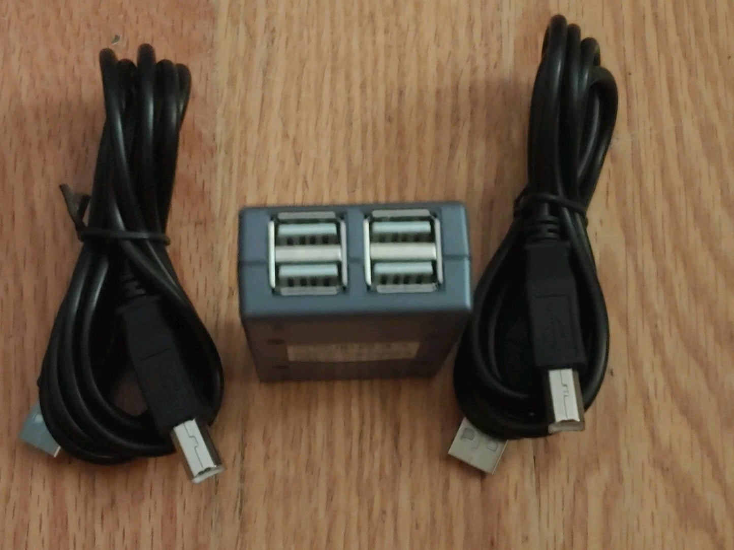 Gembird UH-5242 USB 2.0 4-Port Switching Hub with 2 USB to Printer Cables Silver