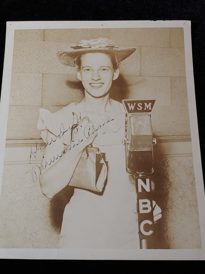 RARE Authentic Autographed Young Minnie Pearl 8x10 Photo Black & White Country