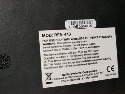 PetSafe Wireless Transmitter RFA-443 Dog Fence 2 Collars Flags Extra Batteries