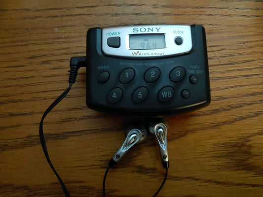 Sony Walkman AM/FM Weather Radio SRF-M37W w/Headphones Great Condition