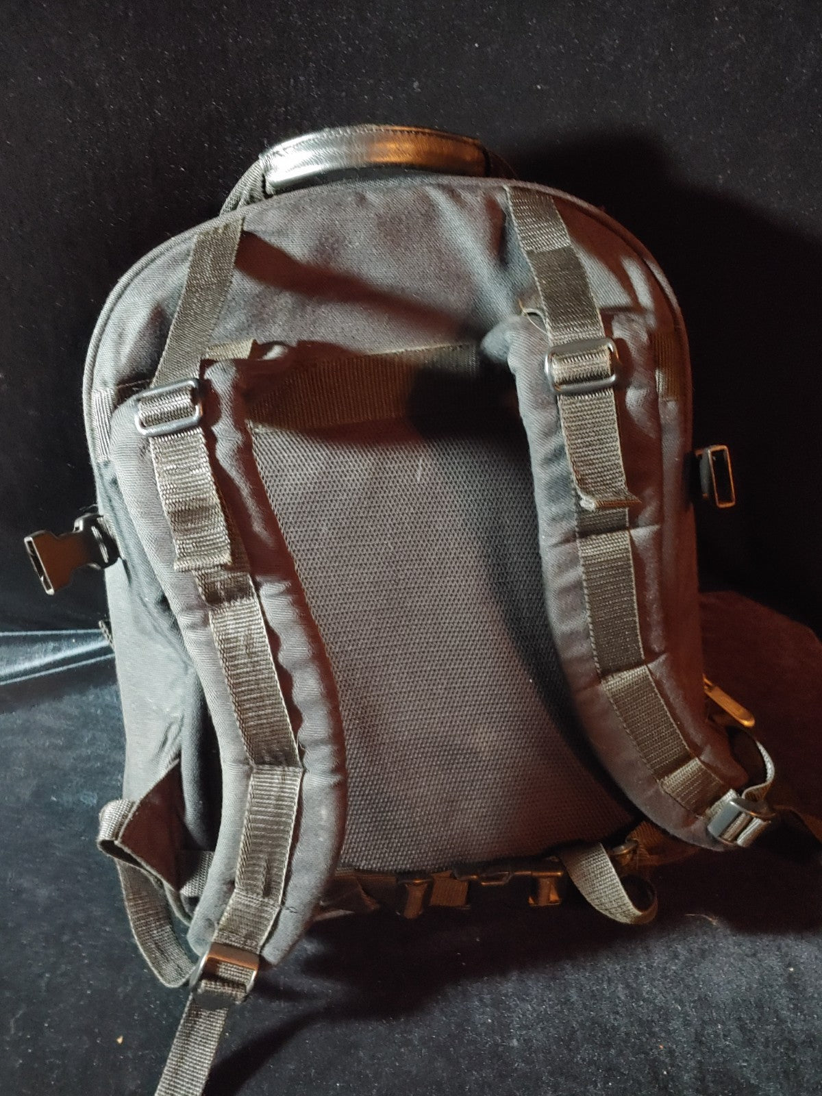 Targus Laptop Bag Backpack Black  Padded  Multi Pocket Great Condition