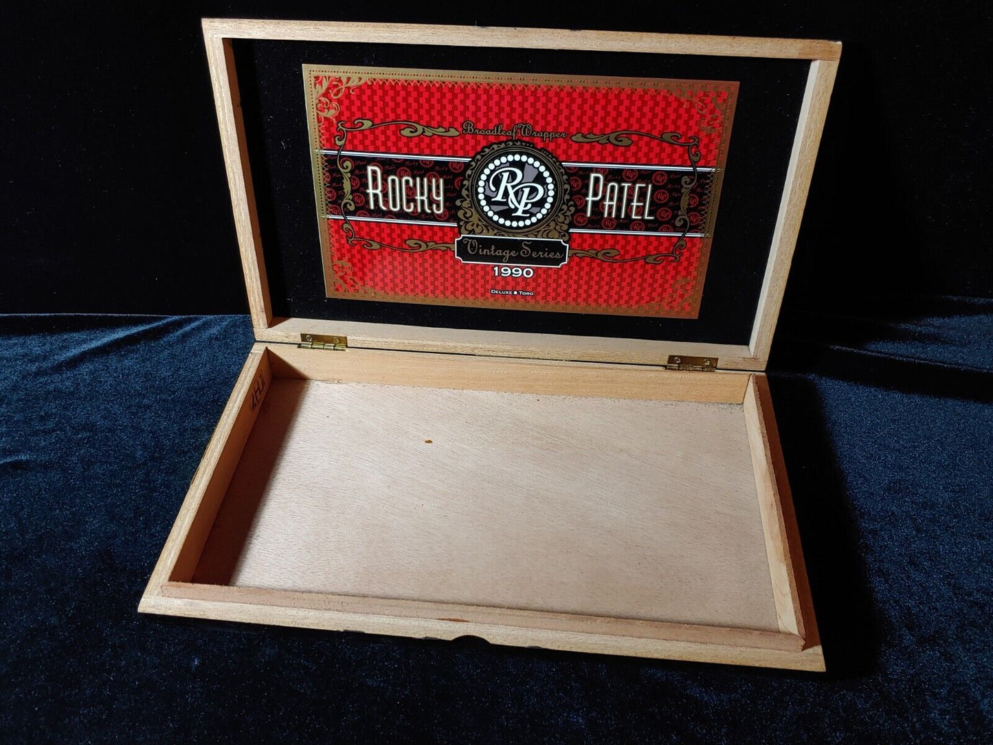 Rocky Patel Broadleaf Wrapper Vintage Series 1990 Wood Cigar Box 12" x 7" x 1.5"