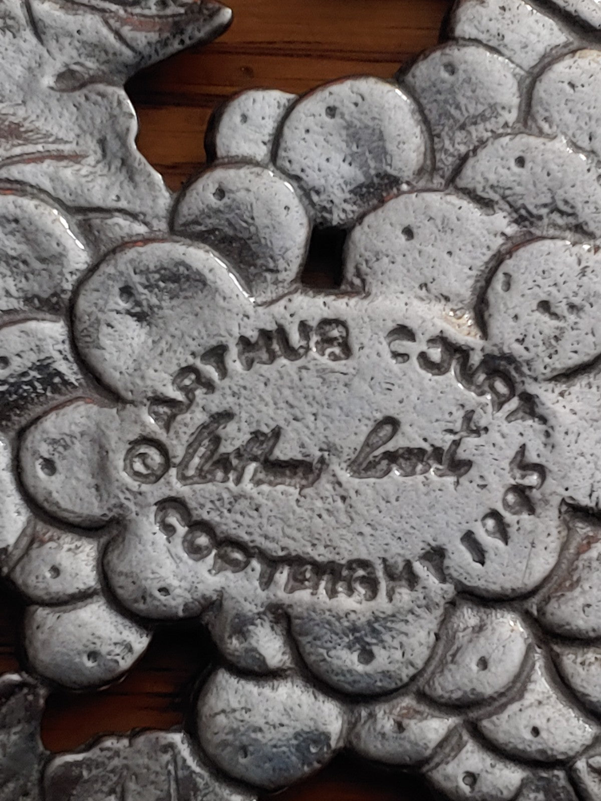 ARTHUR COURT TRIVET GRAPE LEAVES AND VINE 8" 3-FOOTED ROUND 1995