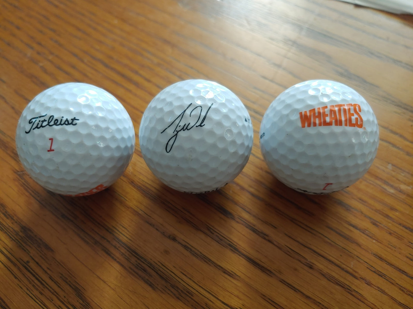 NEW! Wheaties Logo Tiger Woods BMW LOGO 4 Golf Balls Titleist DT