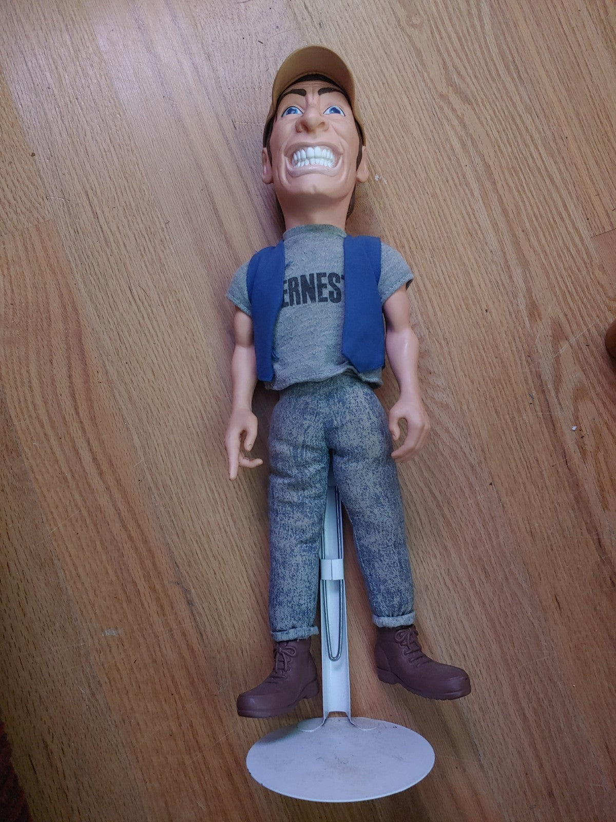 Vintage 1989 Kenner HEY VERN ERNEST Pull String Missing Talking Doll w/Stand