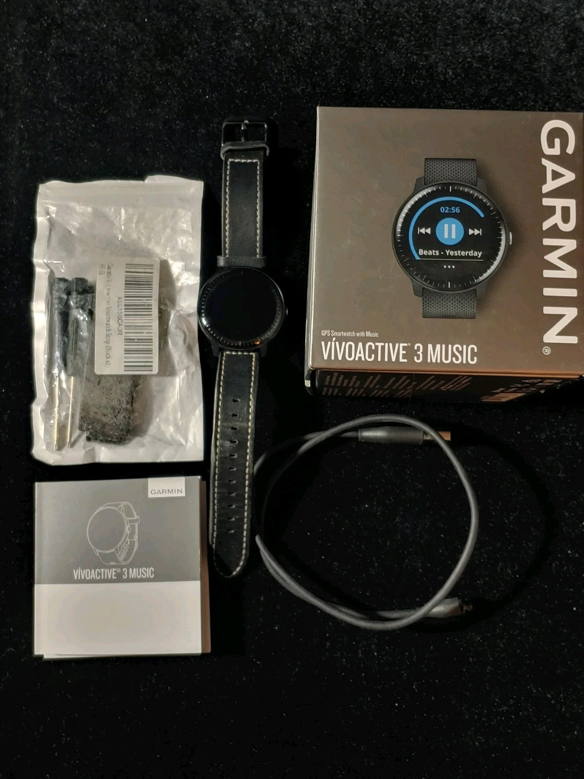 Garmin Vivoactive 3 MUSIC GPS Smartwatch Strap Charger Box