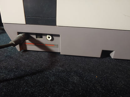 Vintage Nintendo NES Video Game Console System Bundle NES001