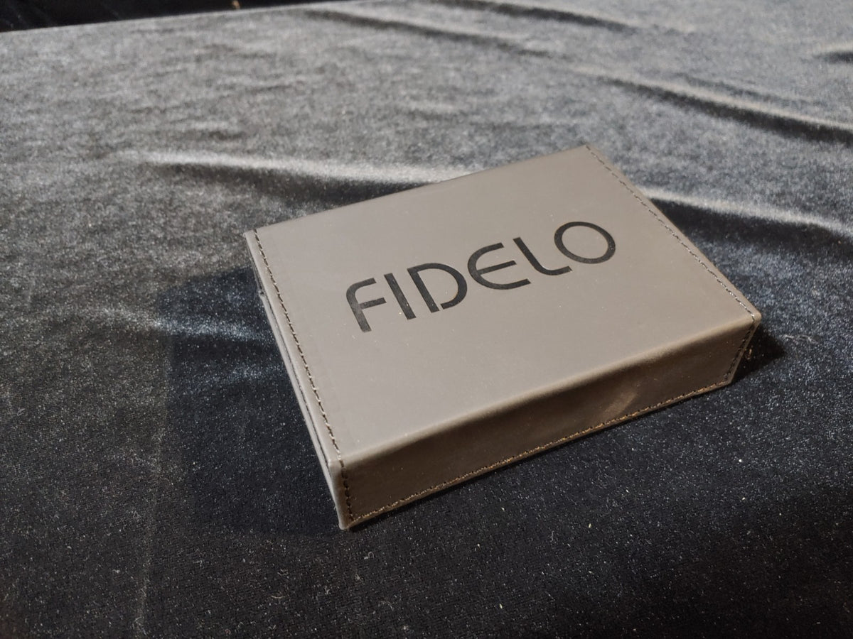 FIDELO Minimalist Tan Leather Hybrid Men's Thin Wallet Open Box New
