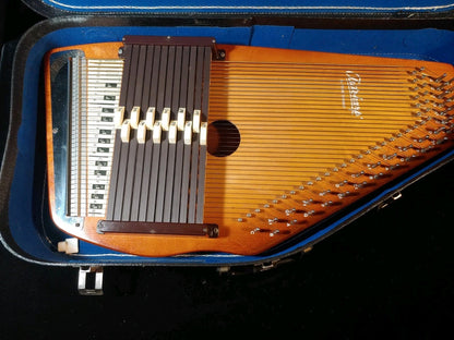 Vintage Oscar Schmidt 36 string autoharp with hard case Excellent Condition