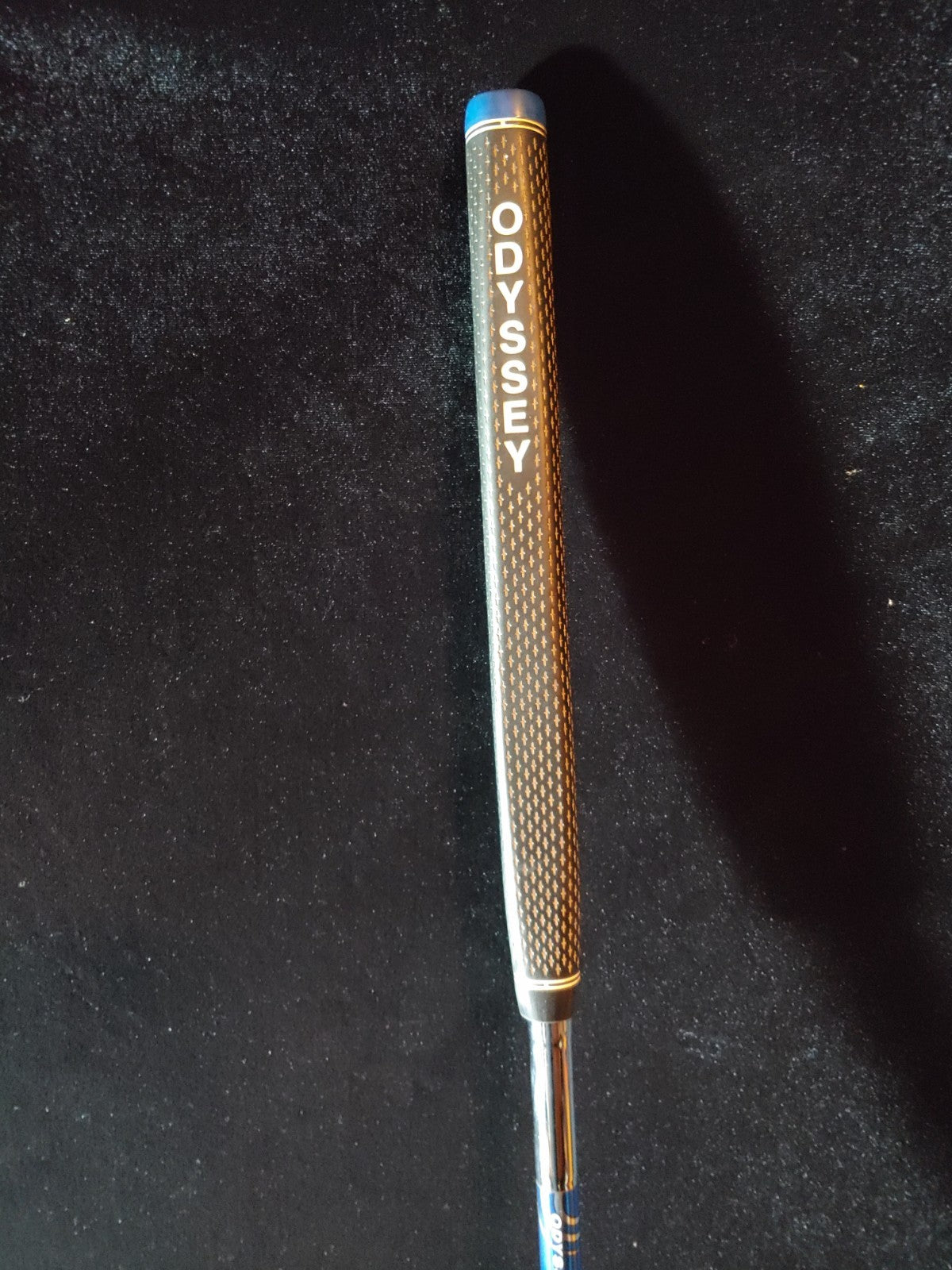 Odyssey White Hot RX V-Line Fang Putter 35” Odessey Grip Headcover