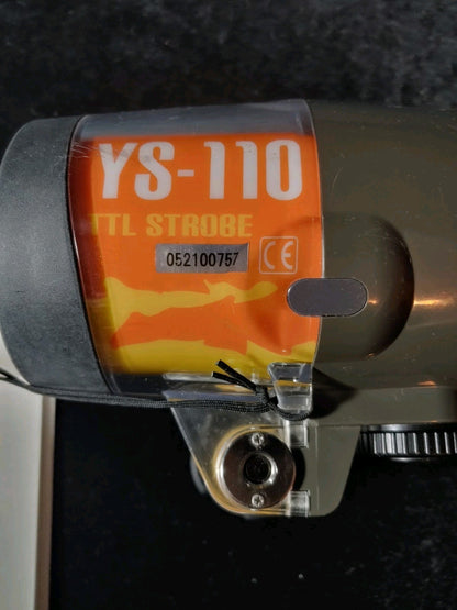 REDUCED! SEA & SEA YS-110 Underwater Strobe Lights Photography Very Little Use