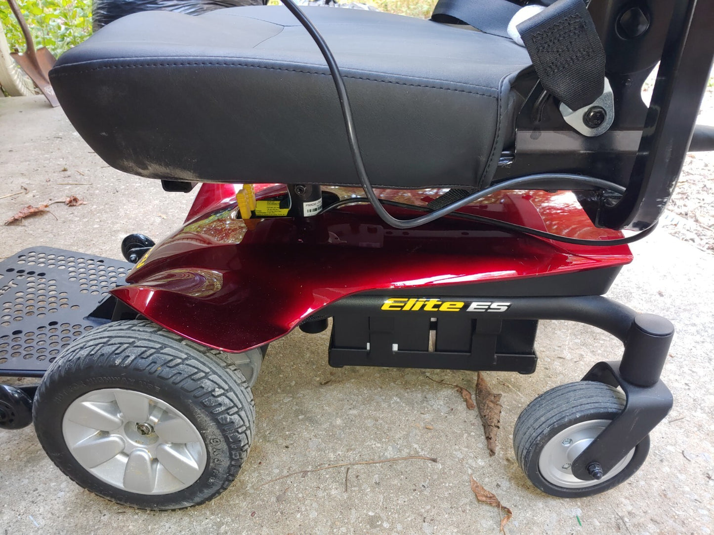 REDUCED! Jazzy Elite ES Electric Wheelchair Mint Condition New Batteries