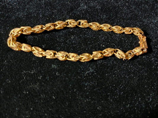 14k Gold Bracelet 7” Long Rare Style 6.8 Gram FREE SHIP