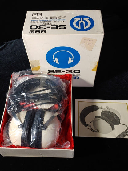 Vintage Pioneer Stereo Headphones SE-30 In Box Japan Looks New!