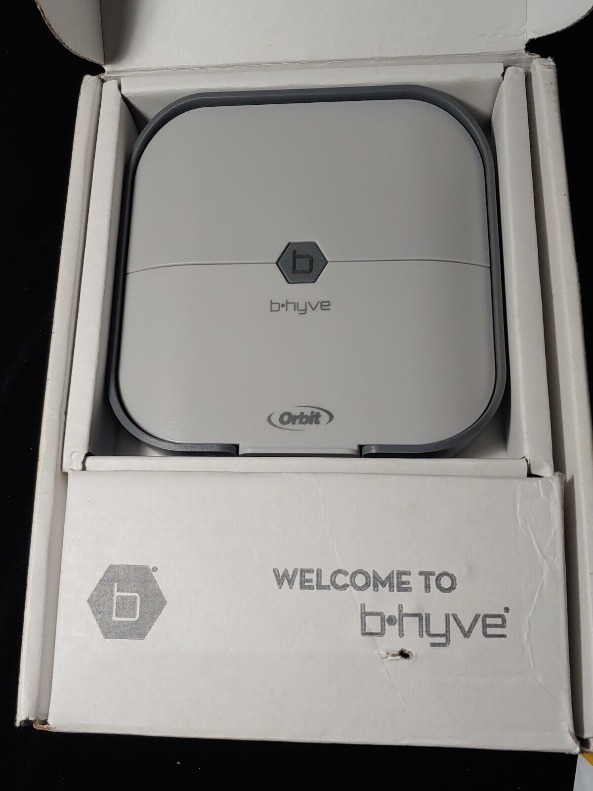 Orbit B-Hyve 4 Zone 57915 Smart Wi-Fi Sprinkler Controller