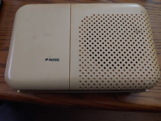 Vintage Ross RE-5050 Radio Great Condition