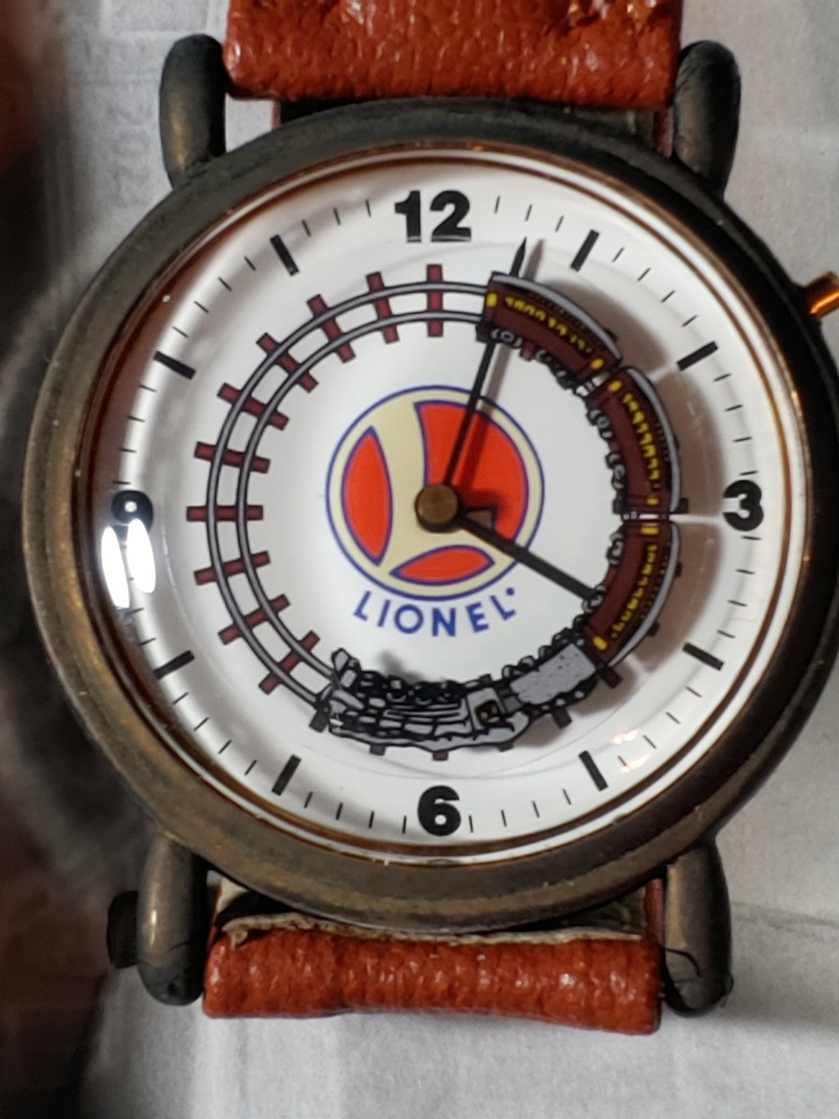 Vintage Lionel Train Watch in Collectors Tin