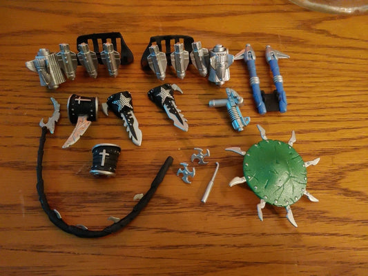 Kiss Mcfarlane 1997 Accessories Lot Armor, Weapons etc.