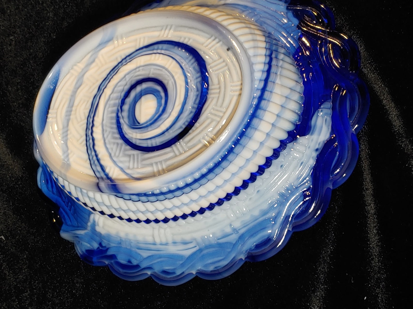 Vintage MOSSER Cobalt Blue/White Slag Glass Hen On Nest Lidded