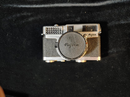 Fujica 35-SE Camera 35mm Rangefinder Fujinon 4.5cm f/2.8 Lens Meter Working!