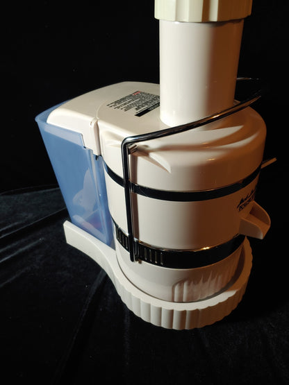 NEW! Jack LaLanne's Power Juicer CL-003AP White Never Used. RARE!