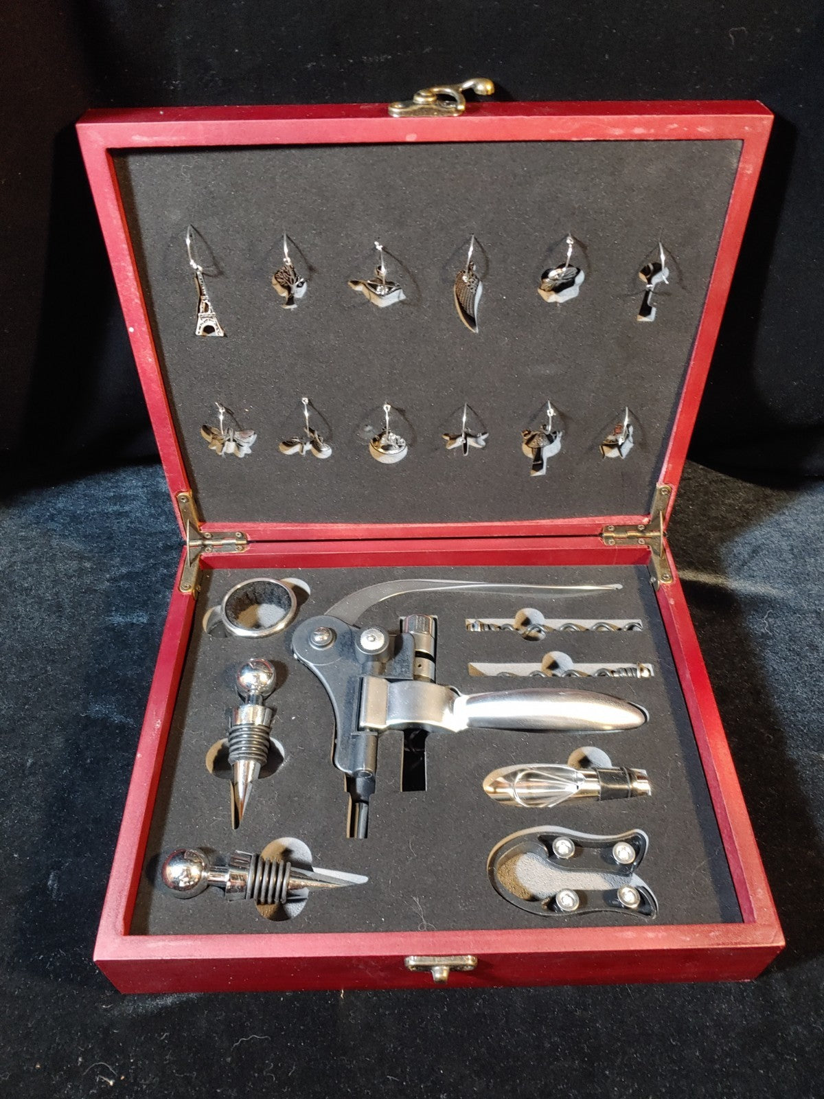 New 20-Piece Wine Set Corkscrew Bar Tools Charms Wooden Box NIB
