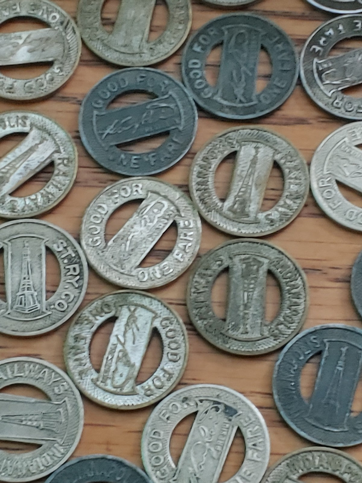 INDIANAPOLIS RAILWAYS Train Streetcar Trolley Transit Token 40 Roll BRONZE 1946?