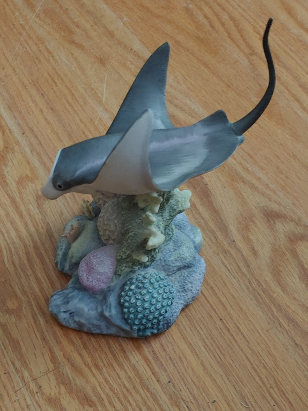 1994 Maruri Wonders of the Sea Manta Ray Ceramic Figurine