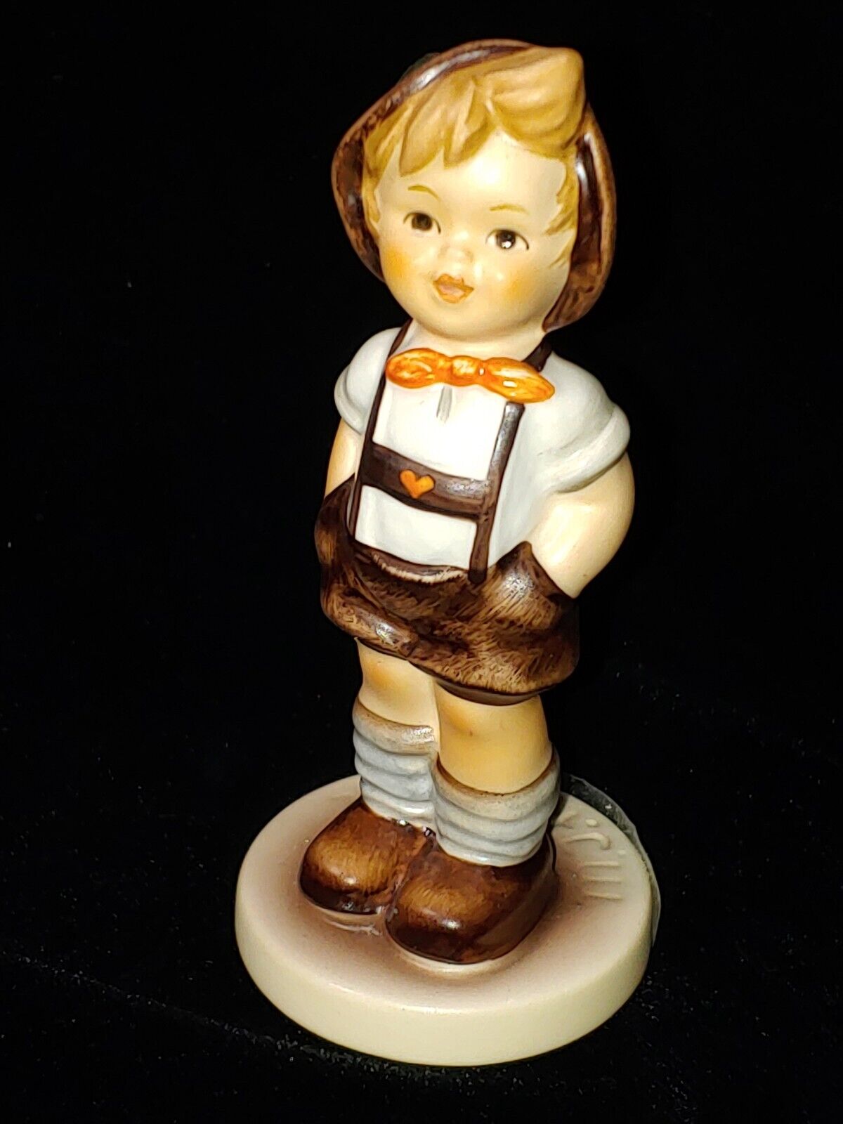 Hummel Goebel #630 Figurine Hummel Club 1992