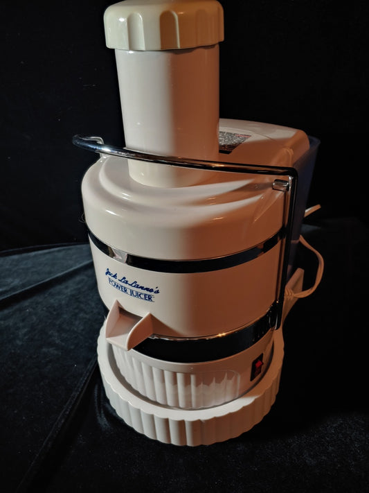 NEW! Jack LaLanne's Power Juicer CL-003AP White Never Used. RARE!