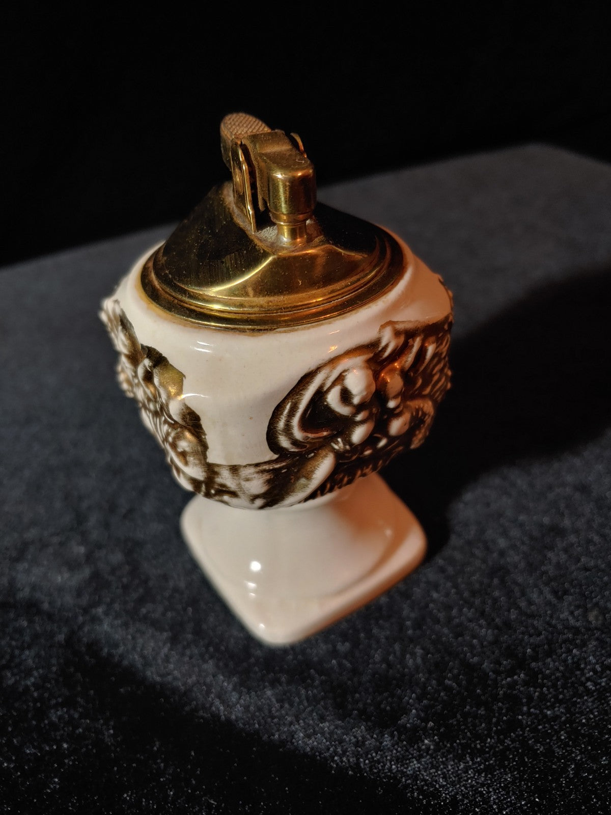 Vintage Ceramic Sculpture Tabletop Lighter