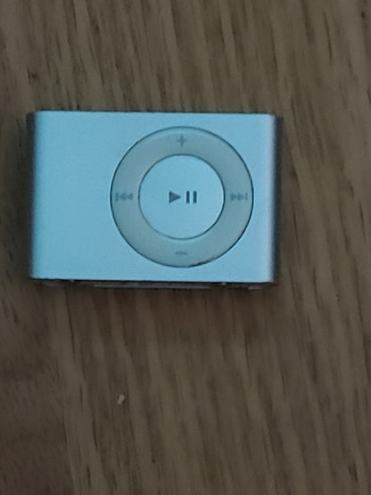 Apple iPod Shuffle 2nd Generation GRAY 1 GB A1204