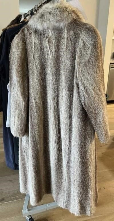 Vintage Nieman Marcus Genuine Fur Coat Coyote/Mink L-XL? Full Sleeve w/Collar