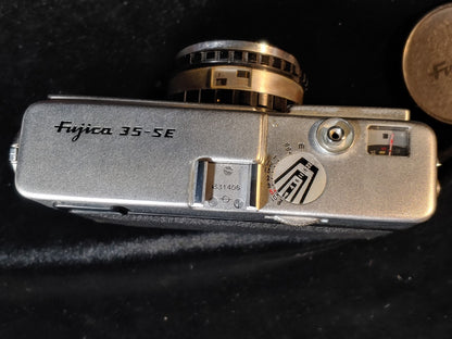 Fujica 35-SE Camera 35mm Rangefinder Fujinon 4.5cm f/2.8 Lens Meter Working!