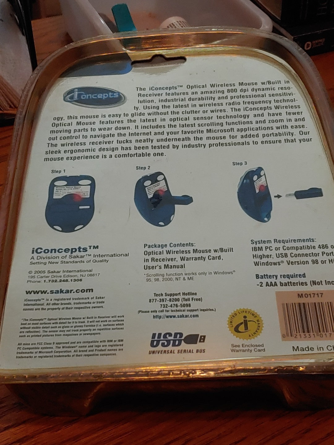 Sakar iConcepts Mobility Optical Wireless Mouse W/ Blt in Receiver M01717 2005