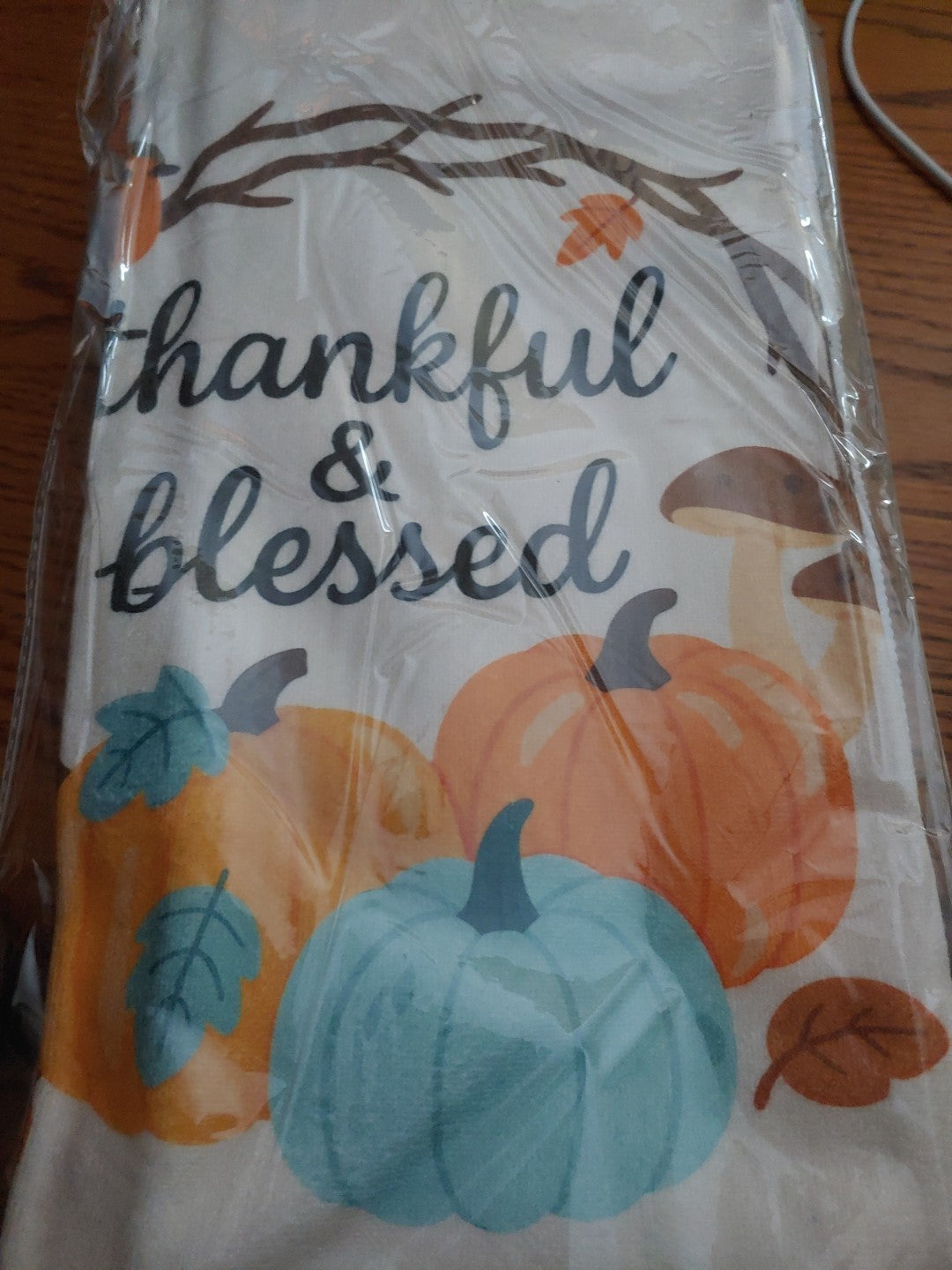 REDUCED! Wironlst Fall Halloween Kitchen Hand Dish Towels Varity 4 PCS, 18x25"